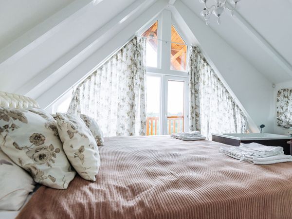 Schlafzimmer im Dachboden